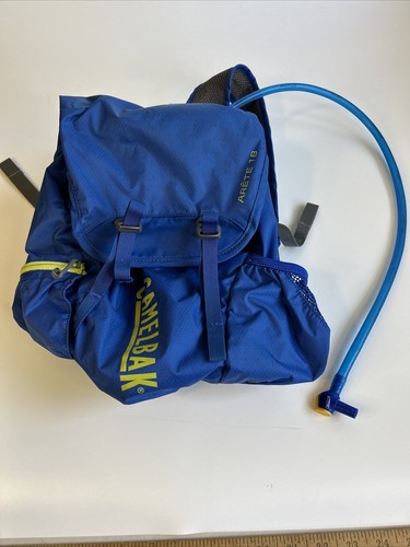 CamelBak Arete 18 Hydration Backpack Hiking Sporting Lightweight Bladder Blue - Picture 8 of 12