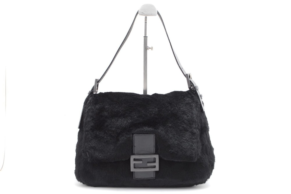 FENDI Mamma Baguette Shoulder Bag in Fur & Leather Authentic Luxury