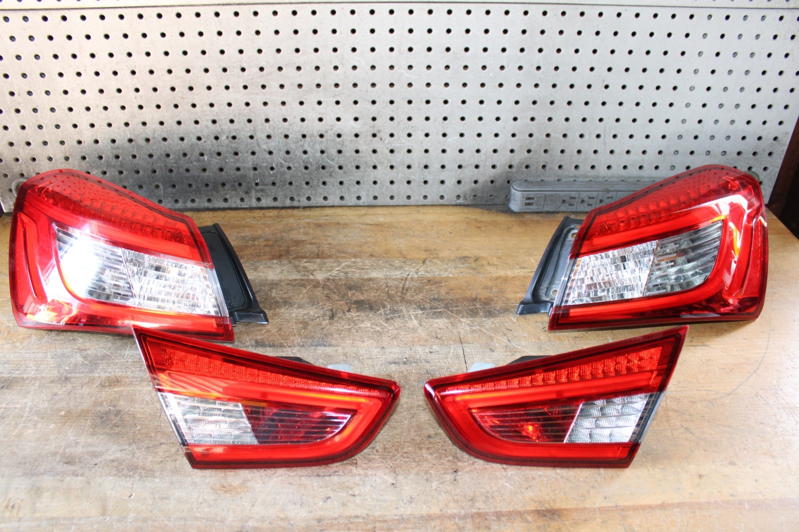 2015 Ghibli Maserati inner & outer Taillight Tail Light Lamp