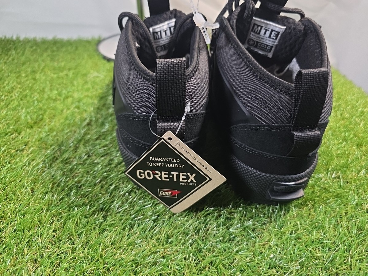 Vans MTE Half Cab GORE-TEX Black VN000CVMBKA Men display picture 2