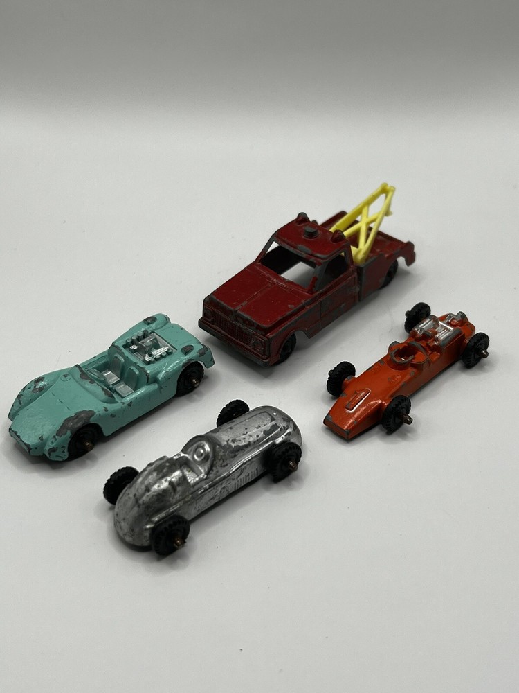 VTG Midget Toy Lot 4 Vintage Die-Cast Cars Red Silver Race Tow Truck