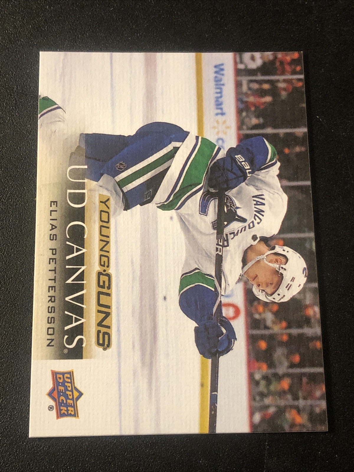 2018-19 Upper Deck UD Canvas Young Guns Elias Pettersson #C211 Rookie RC