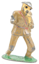 1930-40s Barclay 24A 778 Lead Dimestore Toy Soldier WWI Infantry Pistol Gasmask