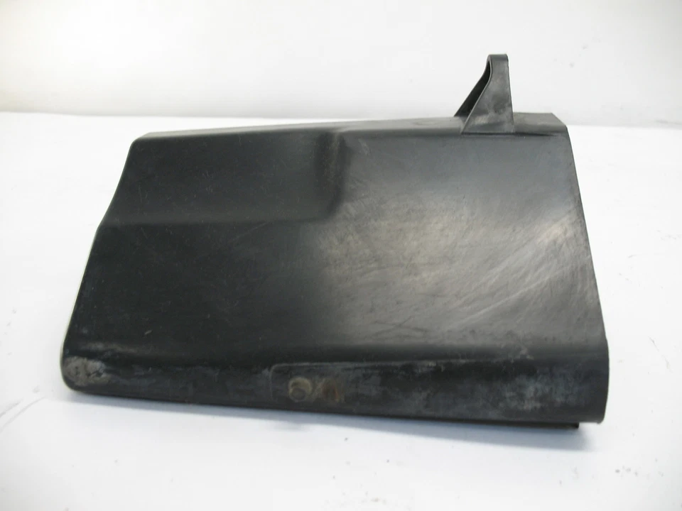 1981 Honda Custom CB900 CB 900 C CAIXA DE FERRAMENTAS 83520-461-000 - Imagem 3 de 4