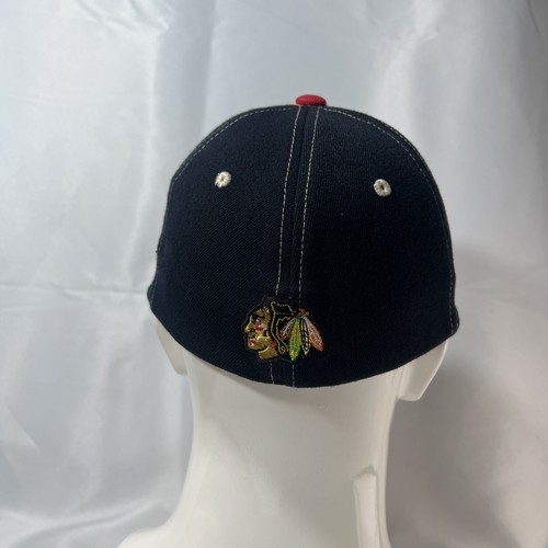 Chicago Blackhawks Zephyr Hat Embroidered Logo NHL Fitted Cap Size M/L - Picture 4 of 6
