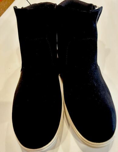 Izod Women's Mila Ankle Boots Black White Round Toe Side Zipper 9 M New - Afbeelding 1 van 8