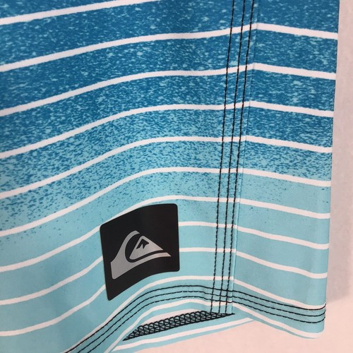 Quiksilver NUOVO Board Shorts Uomo Taglia 32x21 Neon Zip Tasca Logo Riga Nuovo con etichette - Foto 4 di 17