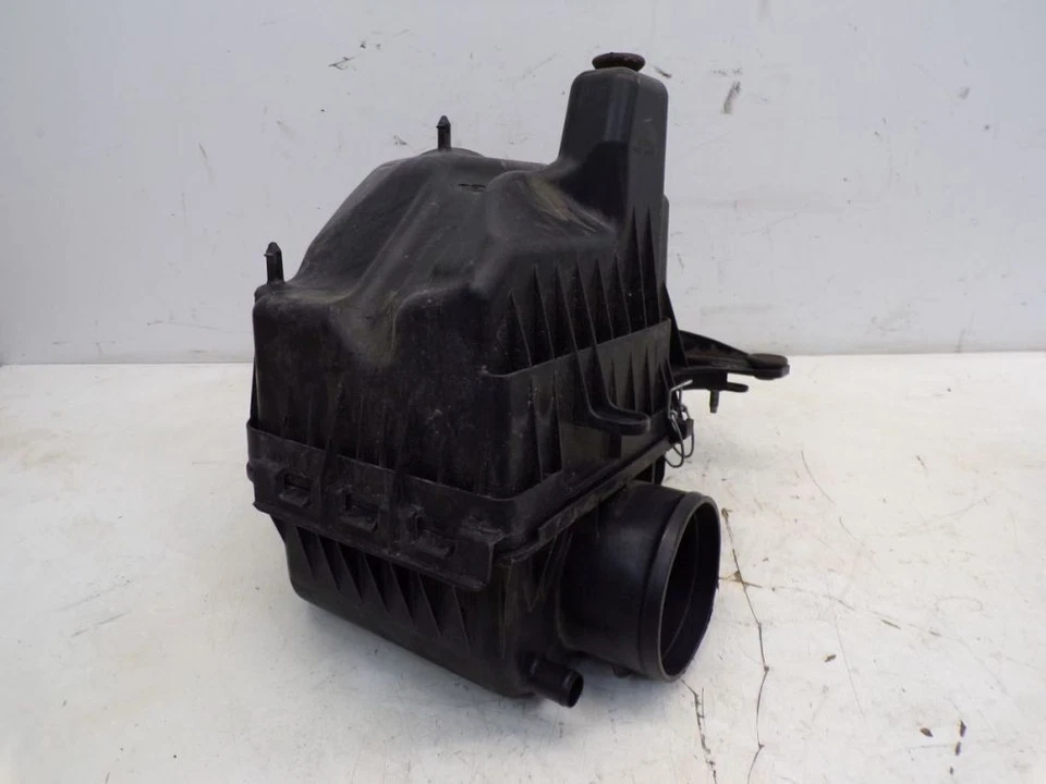 Caja de carcasa de filtro de aire compatible con Chrysler Grand Voyager V (Rt) 3.6 Foto 2 de 4