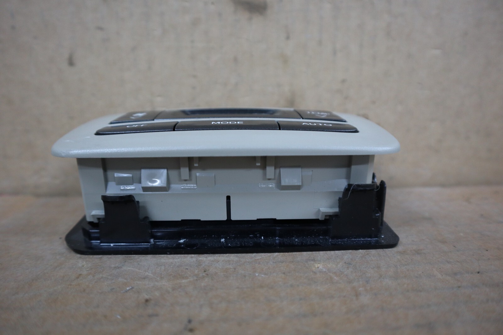 Picture 4 of 5