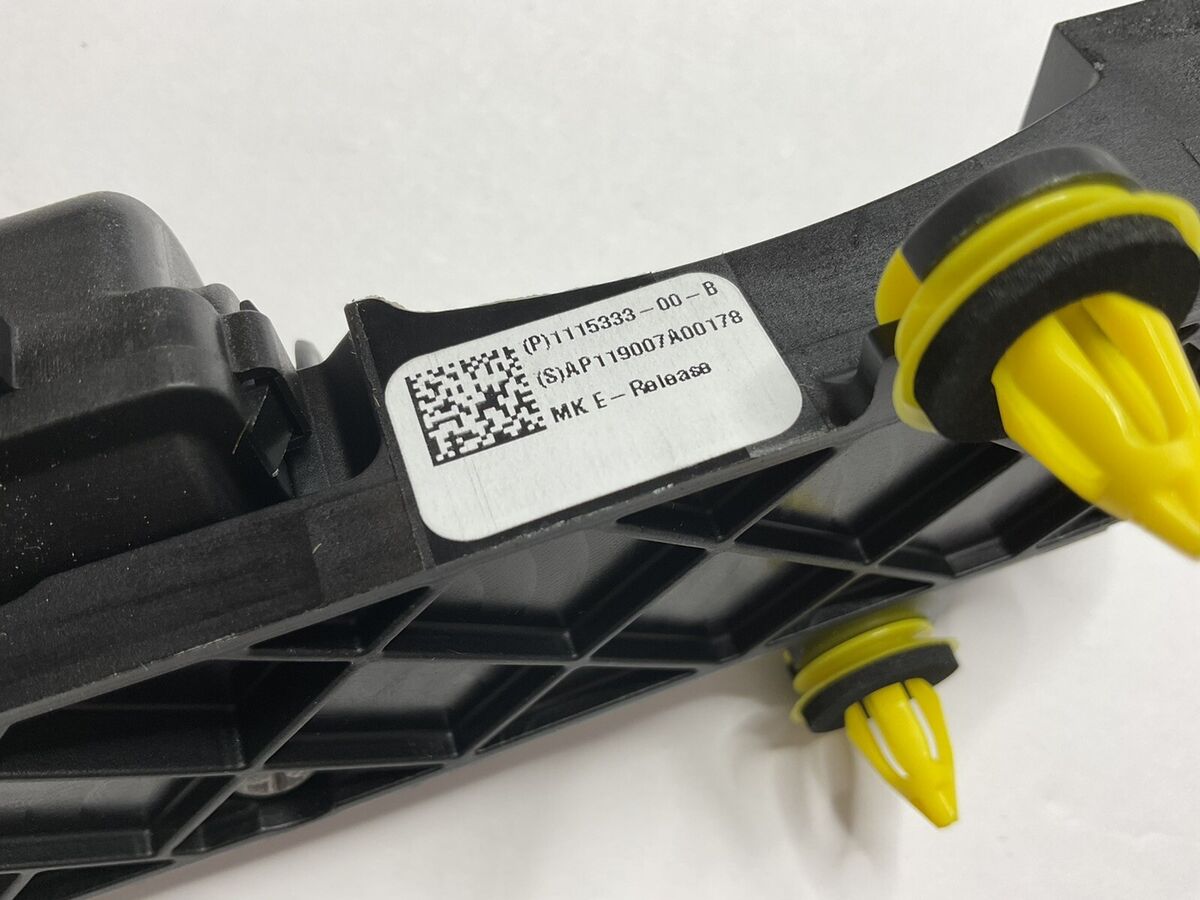 Tesla Model X Front Right Passenger Side Door Latch Release Tesla Model X Front Right Passenger Side Door Latch Release