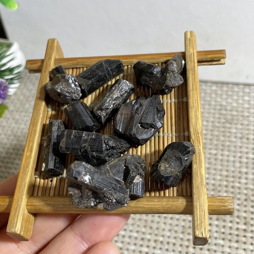 10pz 43g Cristallo di Tormalina Nera Naturale Gemma Esemplare Minerale Grezzo - Foto 7 di 12