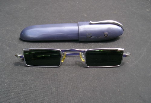 VINTAGE KK SPECTACLE JAPAN JOHN LENNON GREEN LENS RECTANGULAR SUNGLASSES CASE