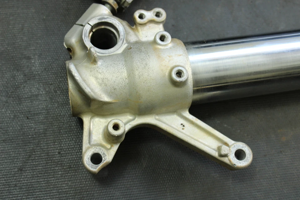 Conjunto de garfo dianteiro 2004 Yamaha Yz250f B4430 - Imagem 3 de 4