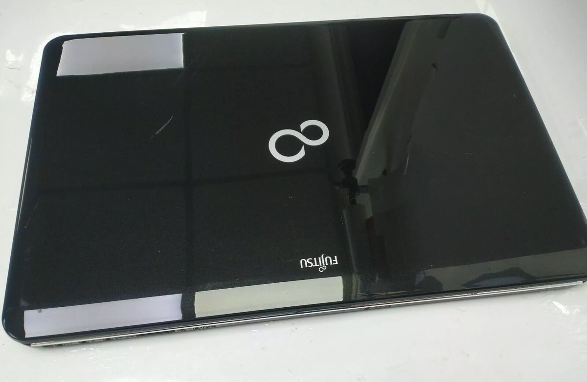 Fujitsu Lifebook BIG 18.4 inch Laptop Core i3 8GB RAM 1TB