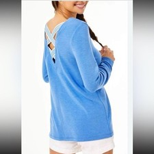 Lilly Pulitzer luxletic Areli pullover in heathered Bennett blue stretchy bands