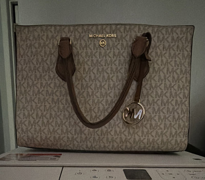Michael Kors Signature Logo Large Zip Tote Beige Brown Gold Hardware Charm