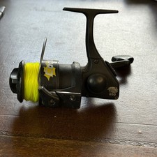 Vintage Fixed Spool Fishing Reel Jarvis Walker 650 Comet Works Nice
