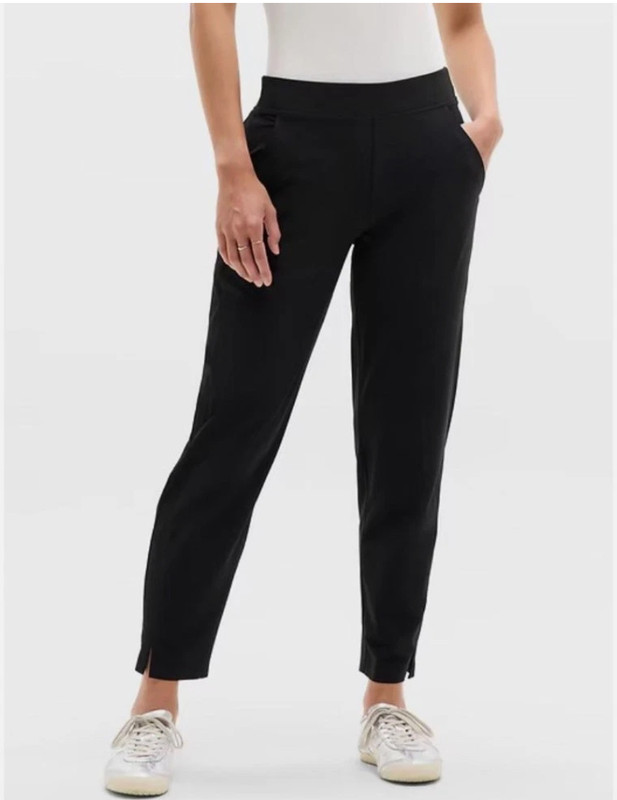 ATHLETA Brooklyn sz 12 (35x28") Black Pull-on Mid Rise Ankle Pants