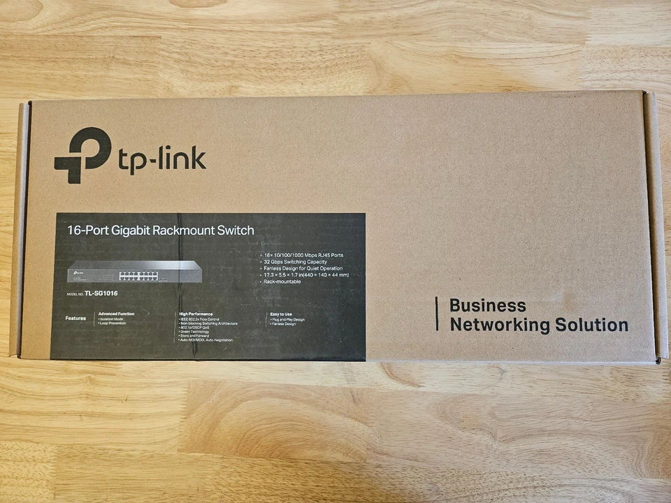 TP-Link TL-SG1016 16-Port Gigabit Ethernet Switch Rack-Mountable Business Grade - Image 2 of 4