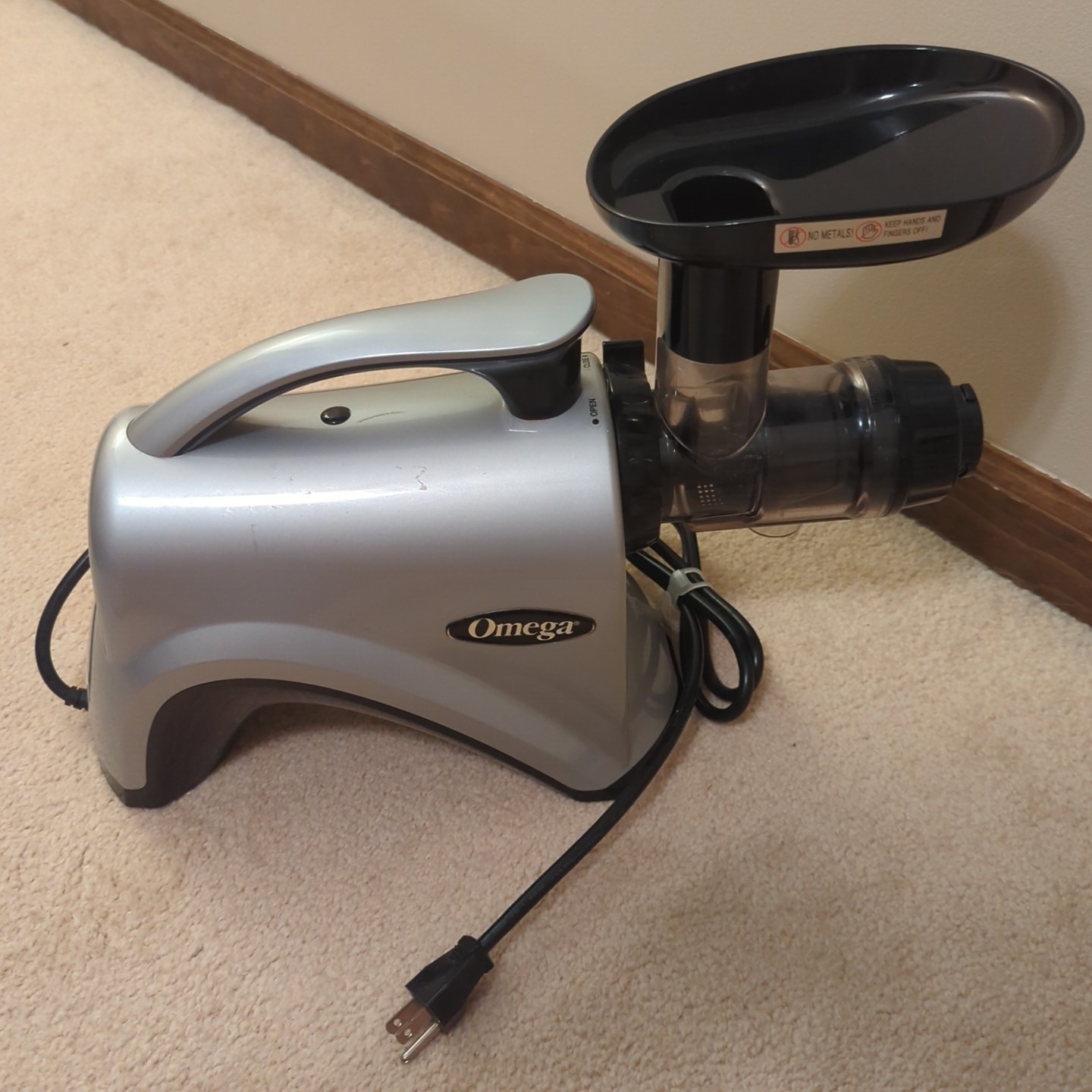 Omega NC800HDS Slow Masticating Juicer Silver - Tested Works