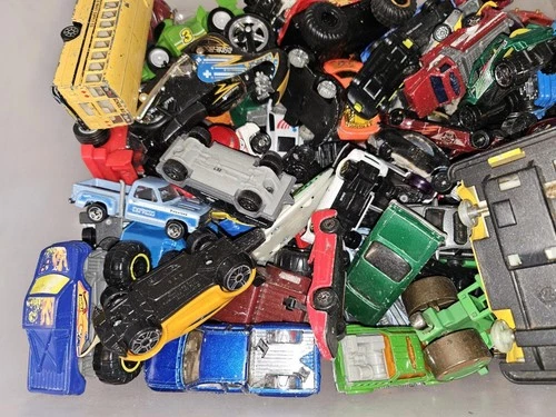 Huge Tub rare vintage 70s 80s 90s 00s Matchbox & Hot Wheels cars & trucks ,#217