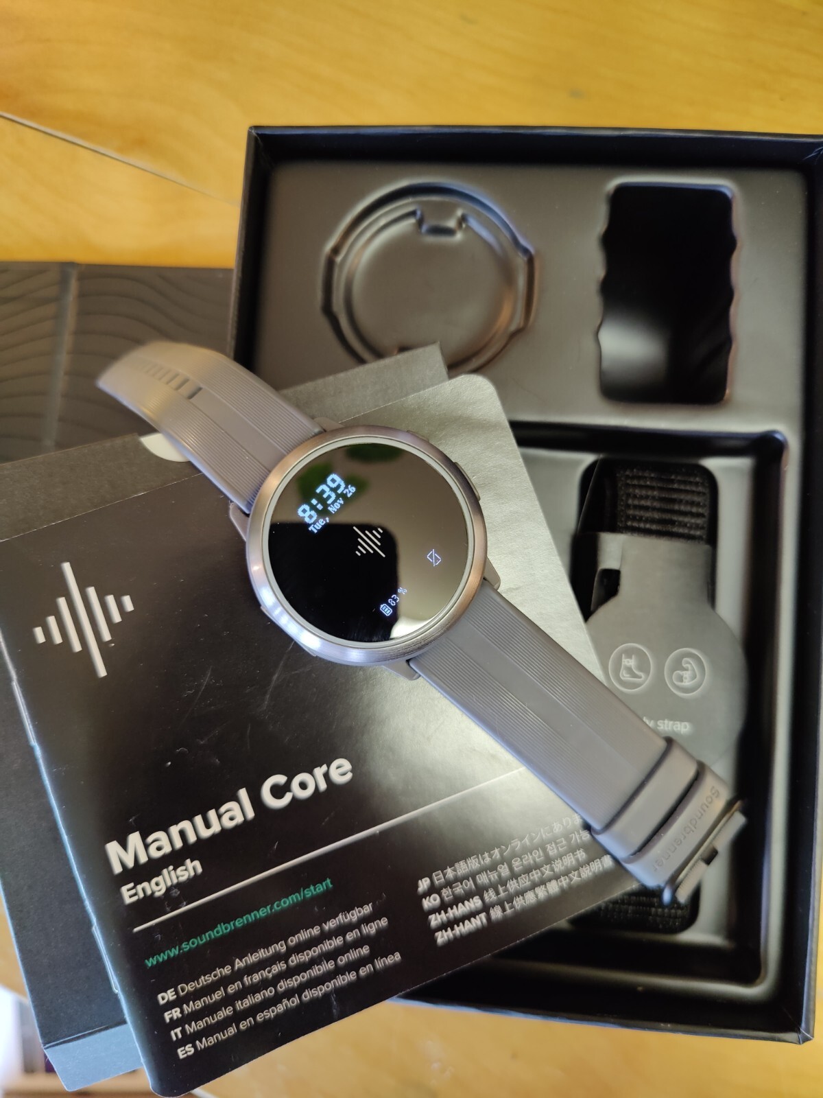 Soundbrenner Core Musician's Smartwatch Vibrating Metronome, Contact