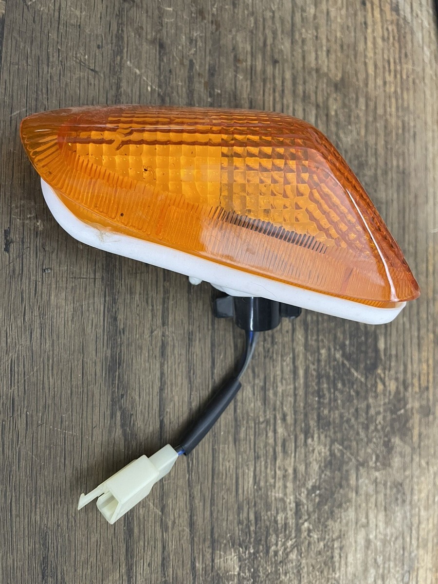shin93 です。 90-93 Kawasaki Zx600d Ninja Left Front Turn Signal Light