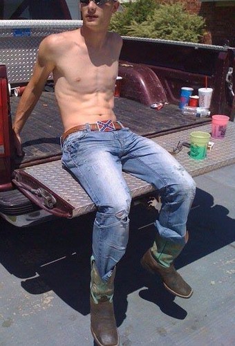 Shirtless Male Muscular Hunk Beefcake 