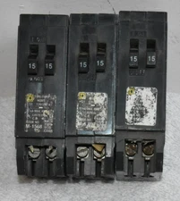 3 Used Square D HOMT1515 Tandem Circuit Breaker 15A 1P 120/240V Black