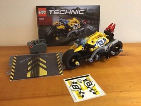 LEGO TECHNIC: Stunt Bike (42058) Pull Back With Extra Motor