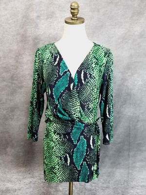 DVF DIANE VON FURSTENBURG 100% Silk Green Python Wrap Blouse Size 12 Mob Wife