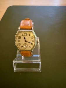 Montre Waltham Mécanique - Boîtier 33mm Acier - Cadran Argenté & Bracelet Cuir Noir - Homme