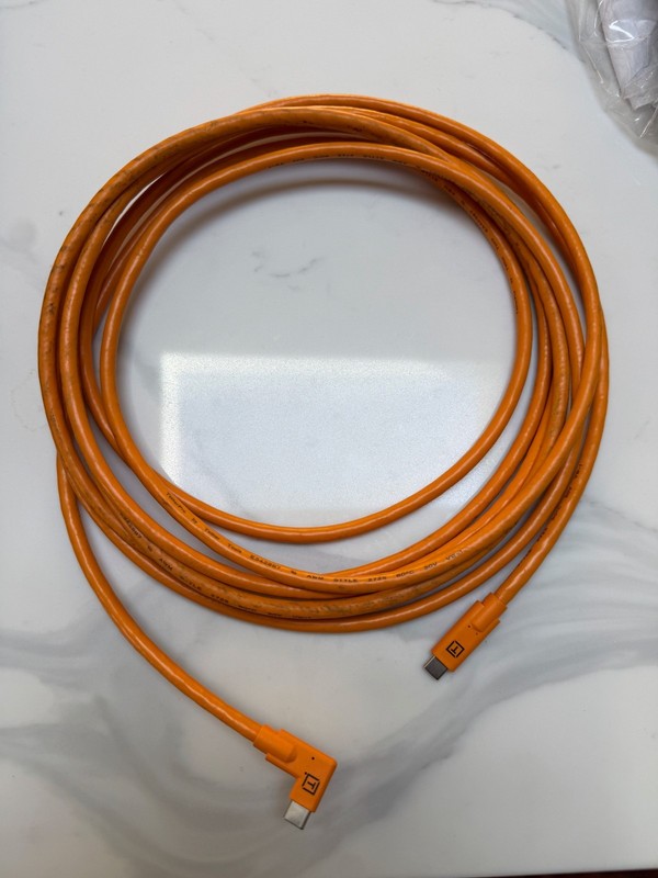 Tether Tools USB-C Right Angle to USB-C Sync Cable Camera to computer tether ca