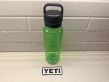 YETI Yonder 34oz  1 L Water Bottle CONOPY GREEN   Chug Cap Rare  Sold Out  