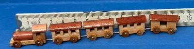 Eisenbahn Zug Erzgebirge DDR Holz Dekoration Spielzeug MINIATUR 14cm /P9.2/9