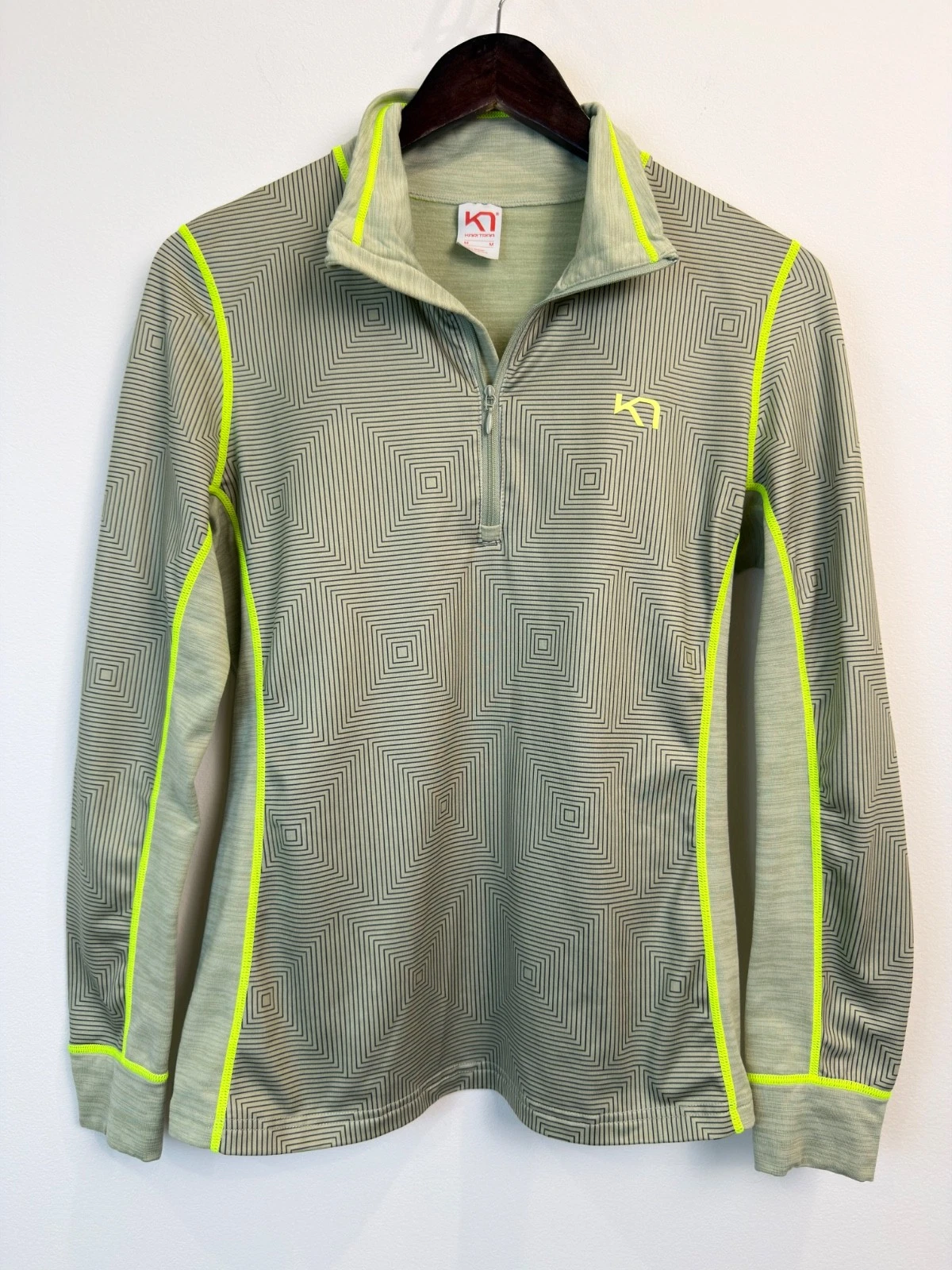 Kari Traa Women’s Quarter Zip Base Layer Top Green Geometric Size M
Opens in a new window or tab