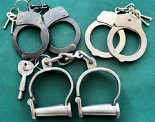 3 Vtg HANDCUFFS Smith & Wesson, Peerless, Screw Type + Each w/ Operable Keys