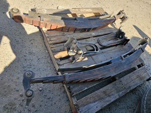 USED 2006 Ford F350 Cab/Chassis PAIR REAR LEAF SPRINGS 11+1 Ship Los Angeles