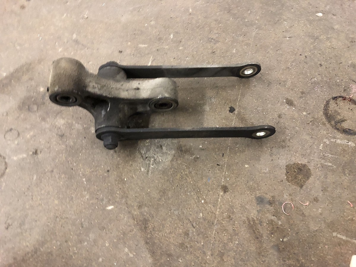 1994-1997 Kawasaki Ninja ZX9r ZX900b ZX9 95 96 oem shock linkage
