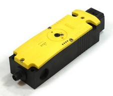 Siemens 3SF1 324-1SD21-1BA1 Position Switch -used-