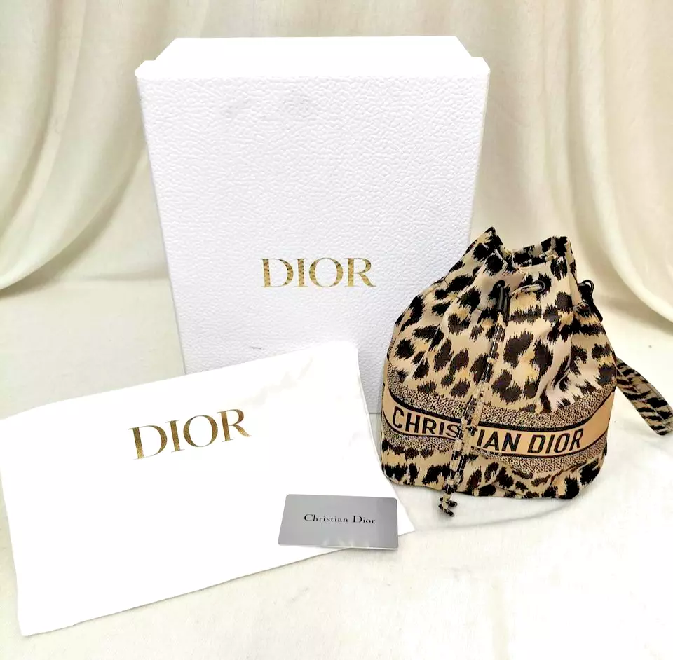Pochette cordon de dessin de voyage logo Christian Dior imprimé léopard beige marron avec boîte
