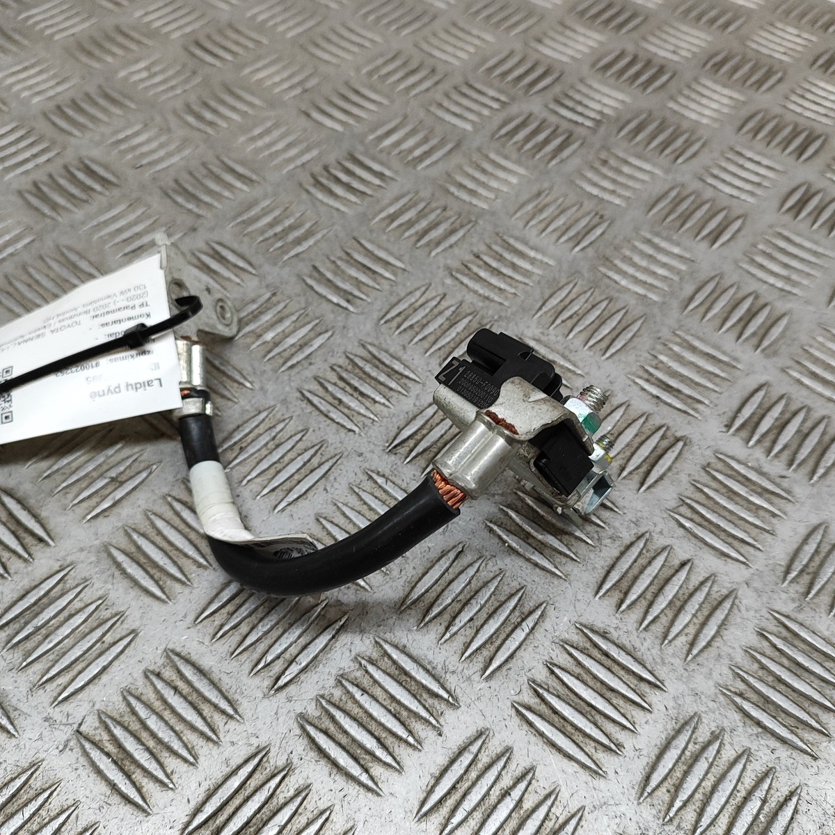 アン TOYOTA SIENNA XL40 Negative Battery Cable 82163-08080 2.5