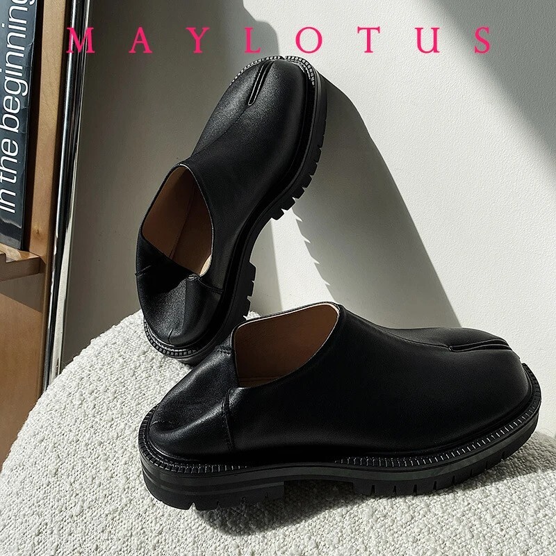 Unisex Tabi Shoes Classic Leather Split-Toe Design Thick Unisex Tabi Shoes Classic Leather Split-Toe Design Thick