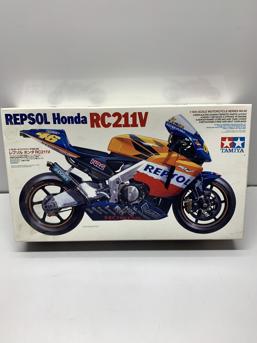 TAMIYA Repsol Honda RC211V 2002 Champion 1/12 Scale Plastic