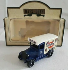LLEDO DAYS GONE 1934 CHEVROLET VAN EVER READY PRODUCTS DIECAST BOXED 21052