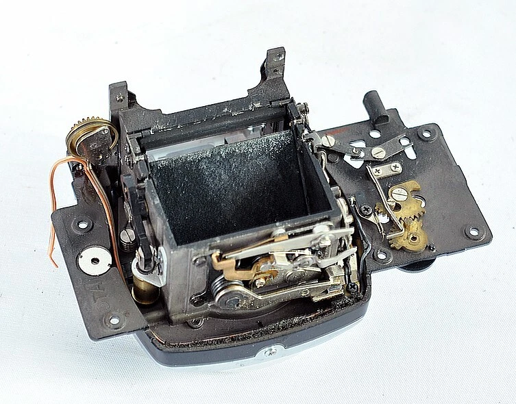 Panel frontal y caja de espejo retrovisor para cámara fotográfica Nikon FE SLR, piezas originales Nikon cromadas Foto 3 de 4