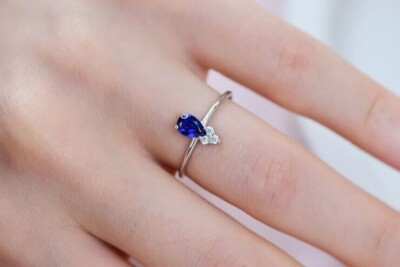 14K White Gold Plated In1.50Ct Pear Cut Simulated Sapphire Women's Wedding Ring