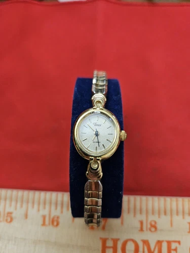 Vtg Timex Ladies B9 377 BA Cell Not Running