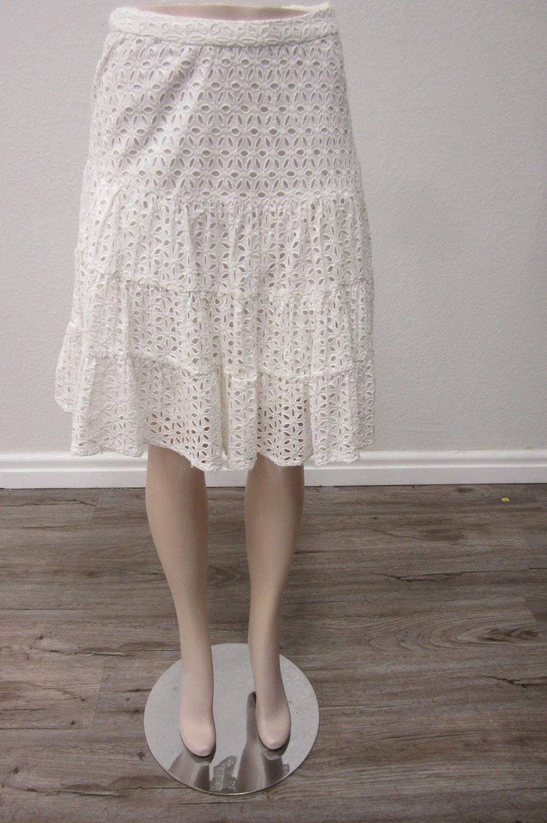 *NICE* INC International Concepts Maxi Skirt, White Knit & Lace Size 4