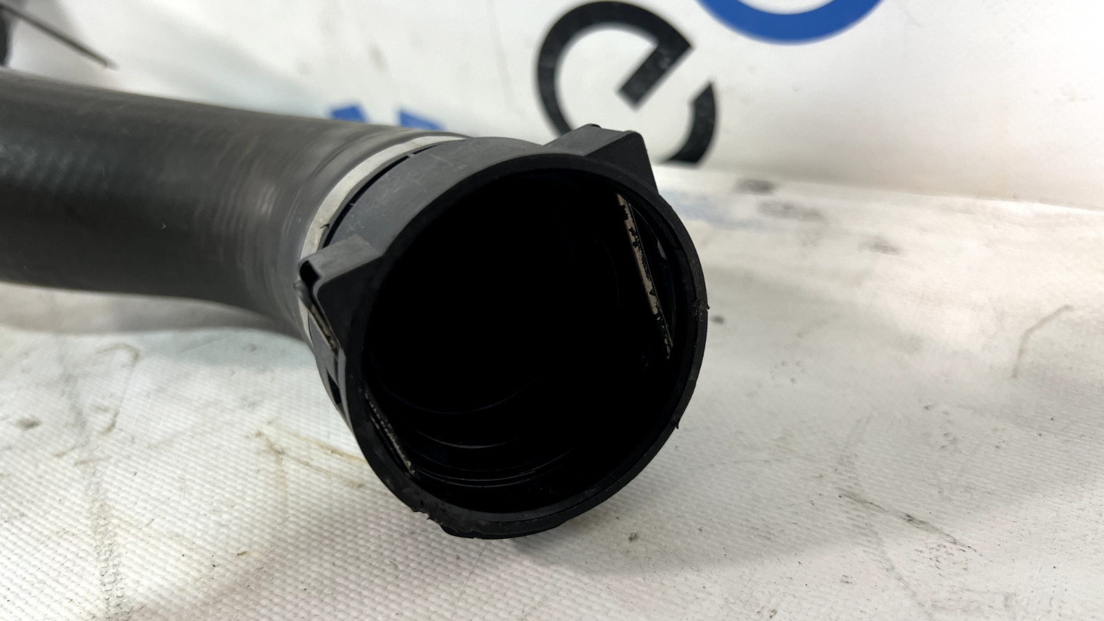 ASTON MARTIN V8 VANTAGE 9G33-8333-AA 2011 OEM Pipe, coolant
